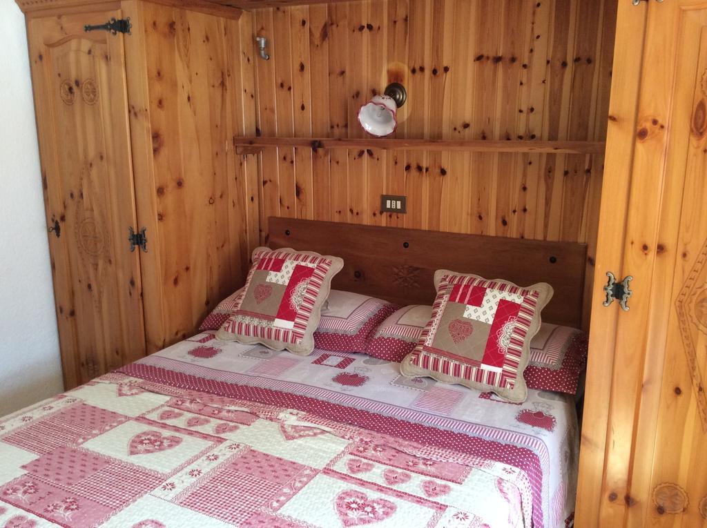 B&B La Vieille Meison De Pappa Sarre Pokoj fotografie